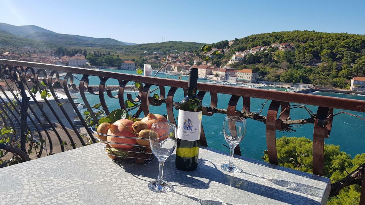 Apartments And Room Caric Jelsa (Hvar) Exterior foto