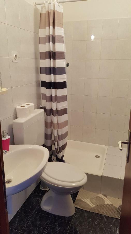 Apartments And Room Caric Jelsa (Hvar) Exterior foto