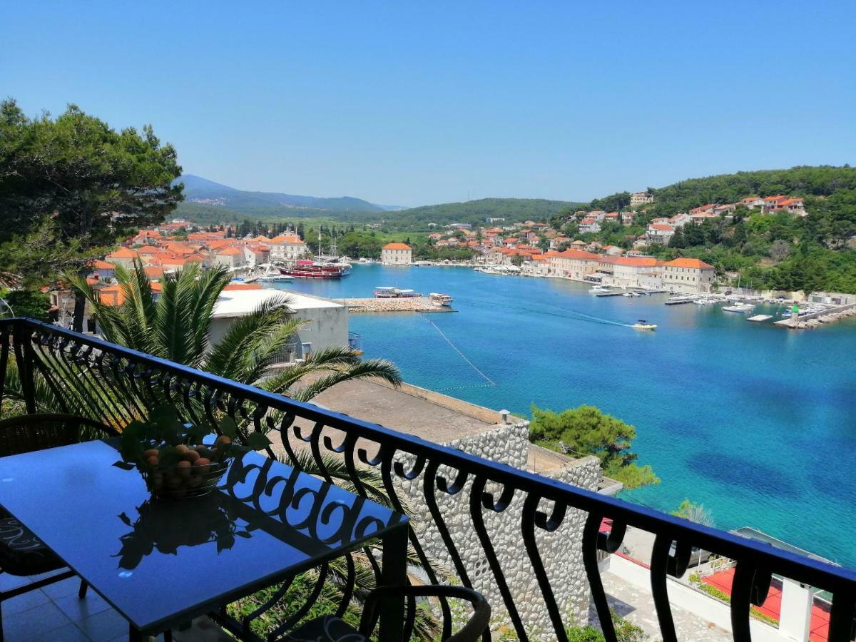 Apartments And Room Caric Jelsa (Hvar) Exterior foto