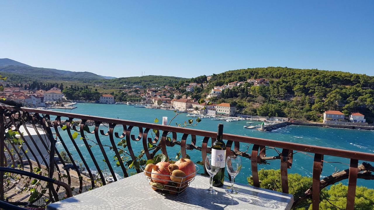 Apartments And Room Caric Jelsa (Hvar) Exterior foto