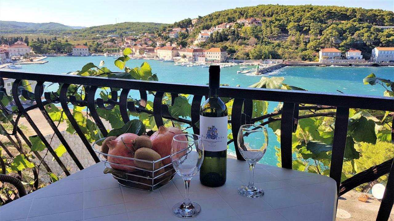 Apartments And Room Caric Jelsa (Hvar) Exterior foto